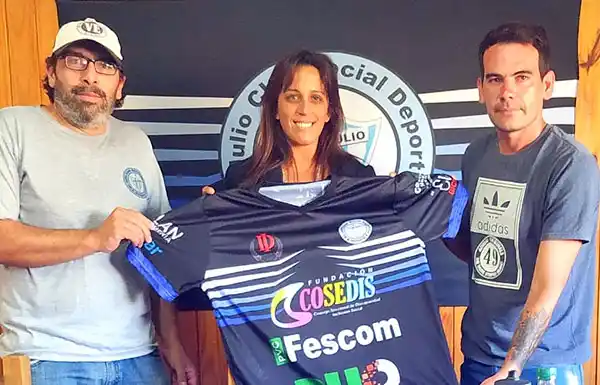 Nueva camiseta de 9 de Julio
