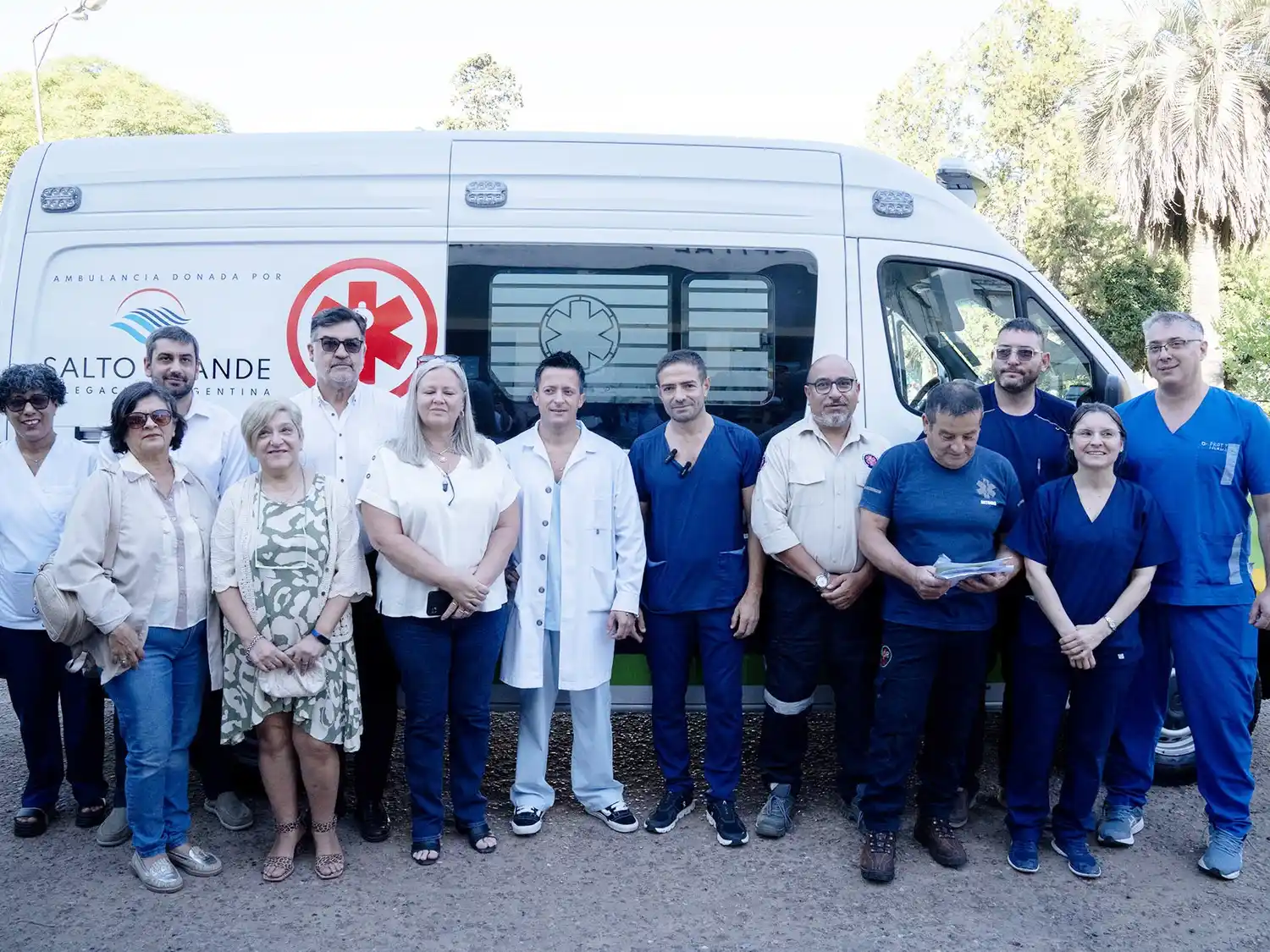 El ministro Blanzaco inauguró la nueva terapia y entregó una ambulancia en Villaguay