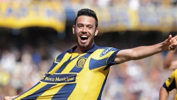 Nery Domínguez podría calzarse la del Rojo