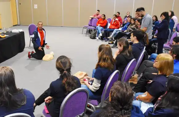 Capacitación en primeros auxilios para personas con discapacidad