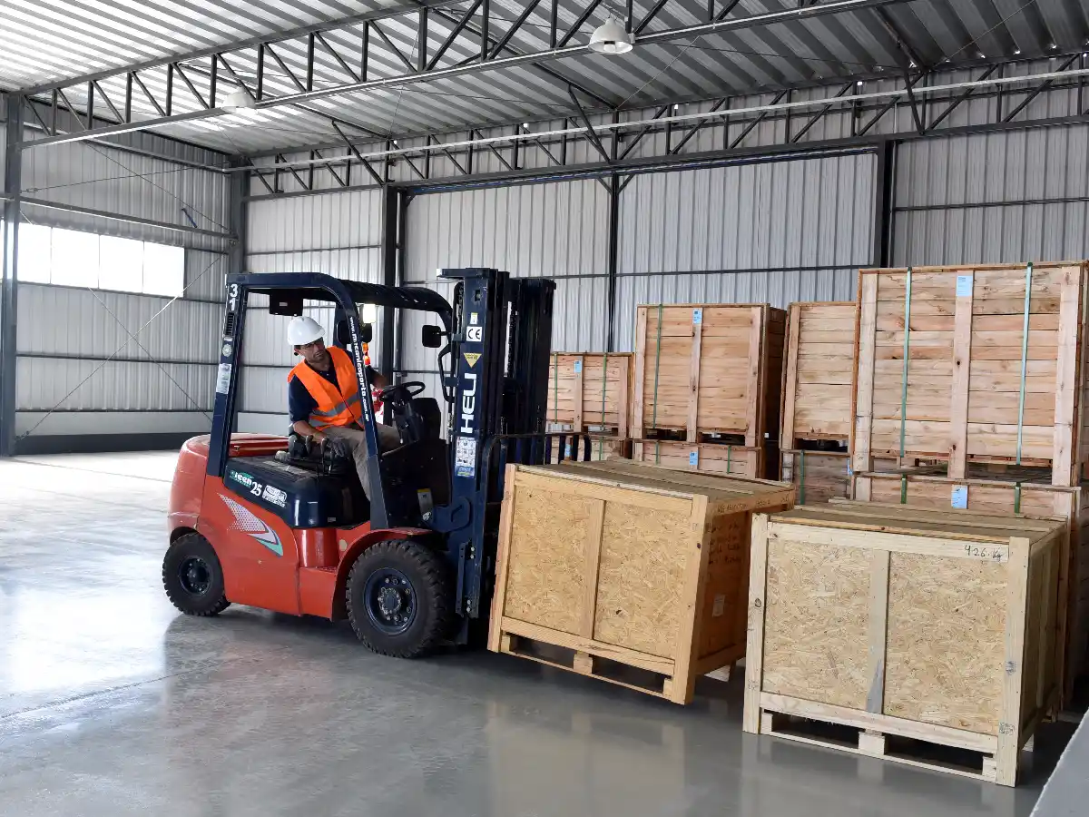 Alivio para la industria local:  la “aduana” volvió a operar