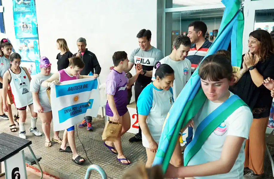 Torneo nacional de natación adaptada