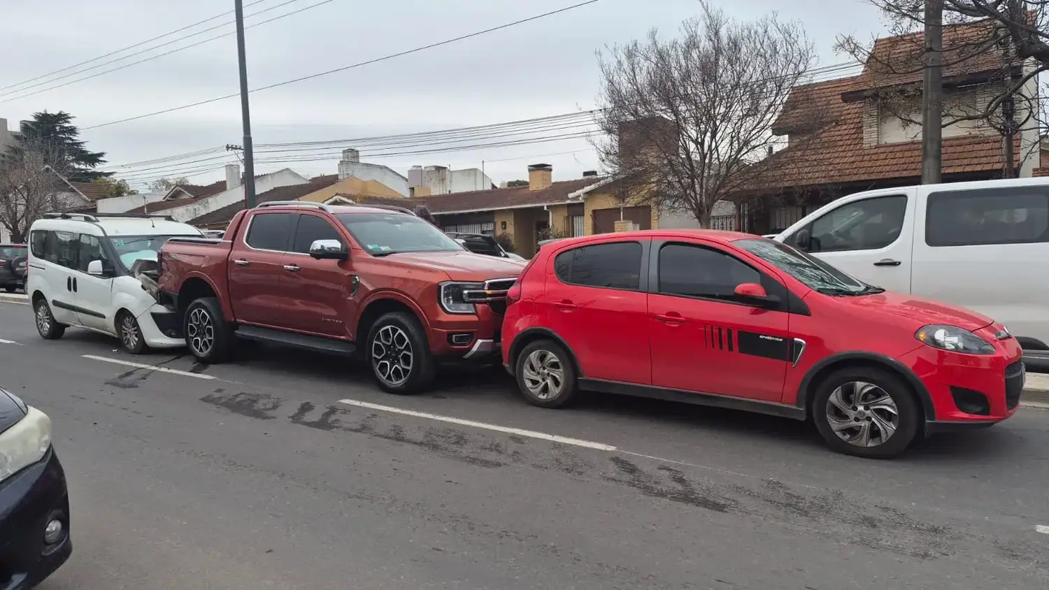 Ninguno de los ocupantes sufrió heridas como consecuencia del accidente, por lo que no fue necesaria la intervención de los servicios de emergencia.
