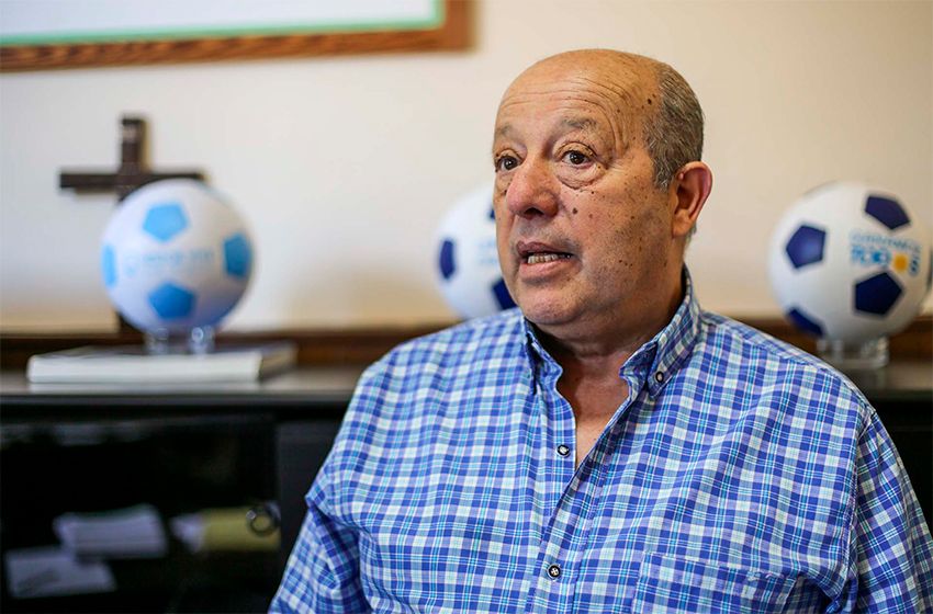 Paredi será operado en su rodilla izquierda y solicitará licencia hasta el miércoles 12 de enero