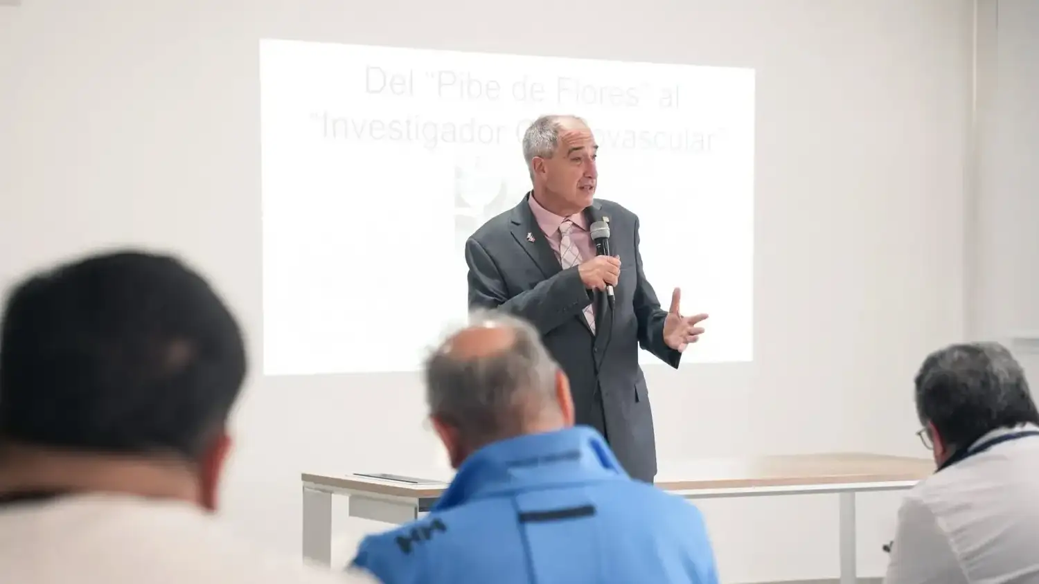 Reconocido cardiólogo brindó una capacitación a médicos del Hospital Central
