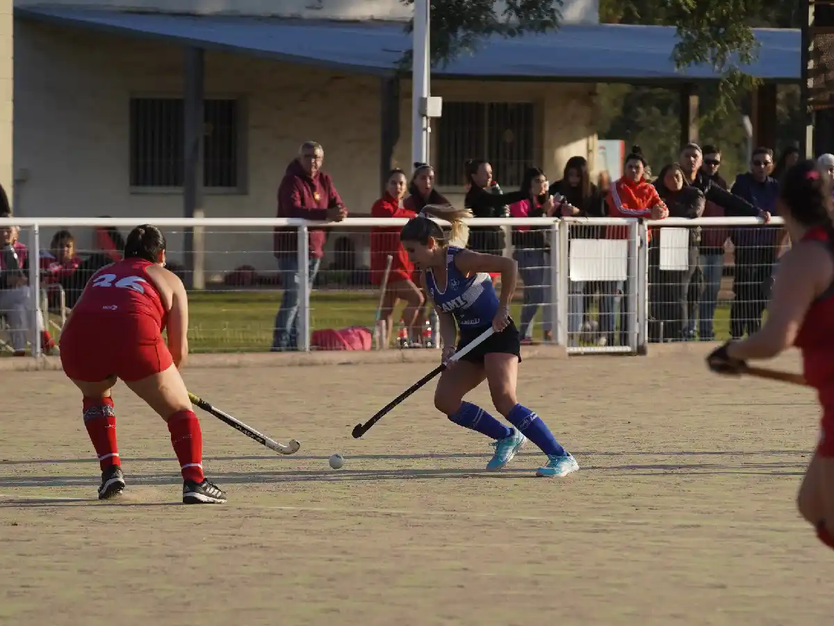 Antártida empató ante Córdoba RC