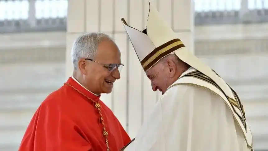 La increíble coincidencia futbolera que une a Francisco con León XIV