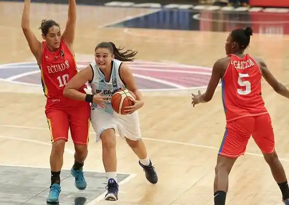 Con Gisela Vega como goleadora, Argentina venció a Ecuador