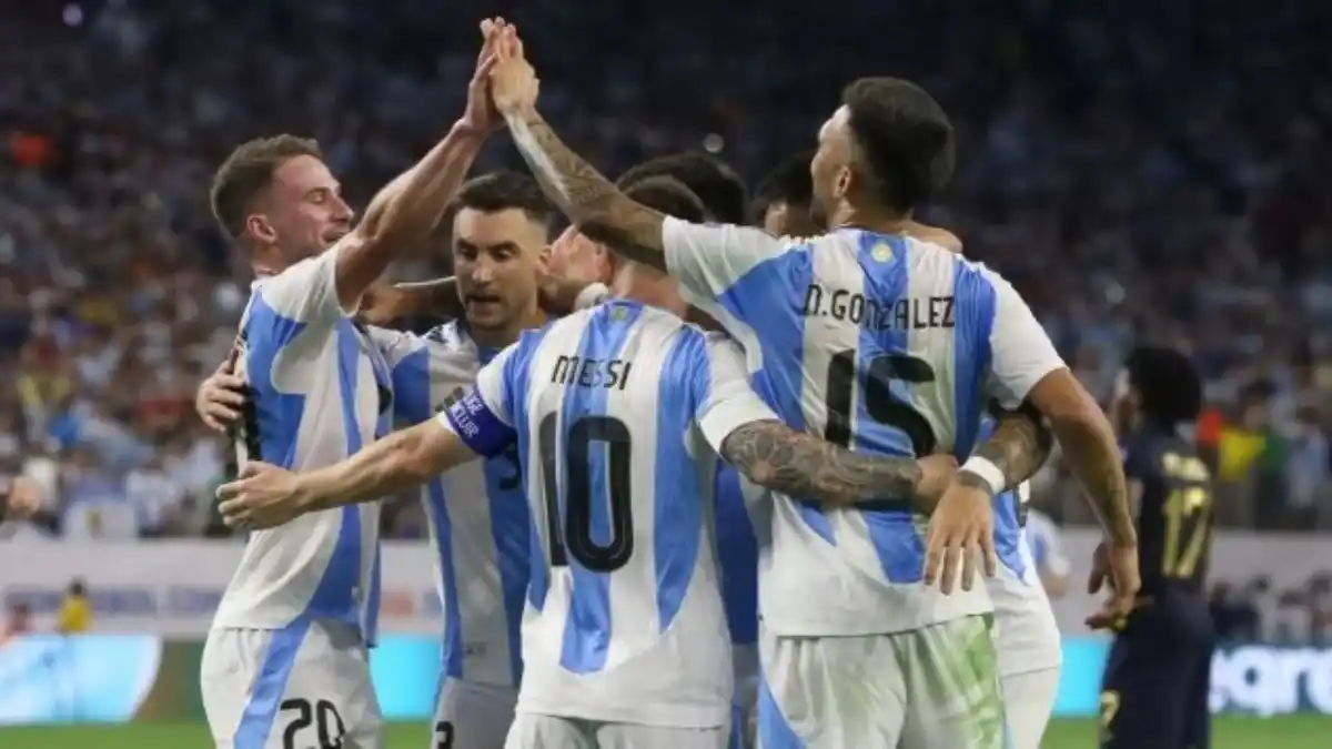 Argentina sufrió ante Ecuador, pero se metió a semifinales de la Copa América