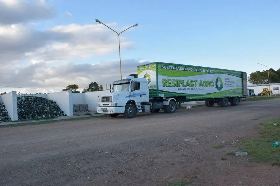 Campaña de recolección de bidones de agroquímicos