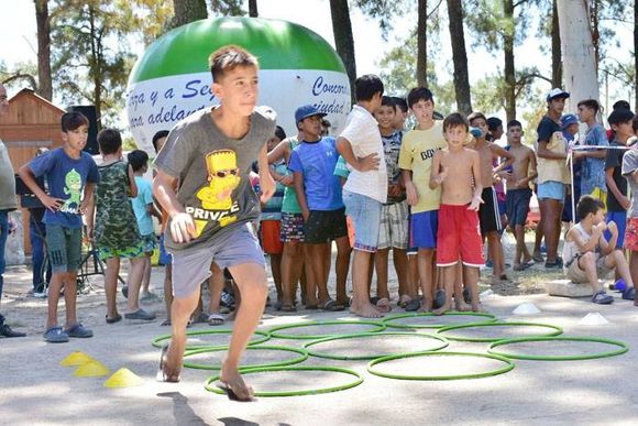 Cierre de los recreativos de verano en el Polideportivo  Víctor Oppel