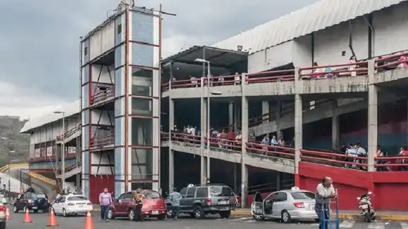 Régimen podría  reactivar rutas de transporte entre estados en diciembre