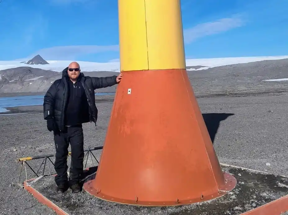 Dr. Maximiliano Perier: “Estoy feliz y orgulloso de estar cumpliendo tareas científicas en la Antártida”