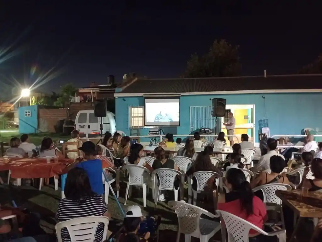 Se presentó un documental sobre Pueblo Nuevo