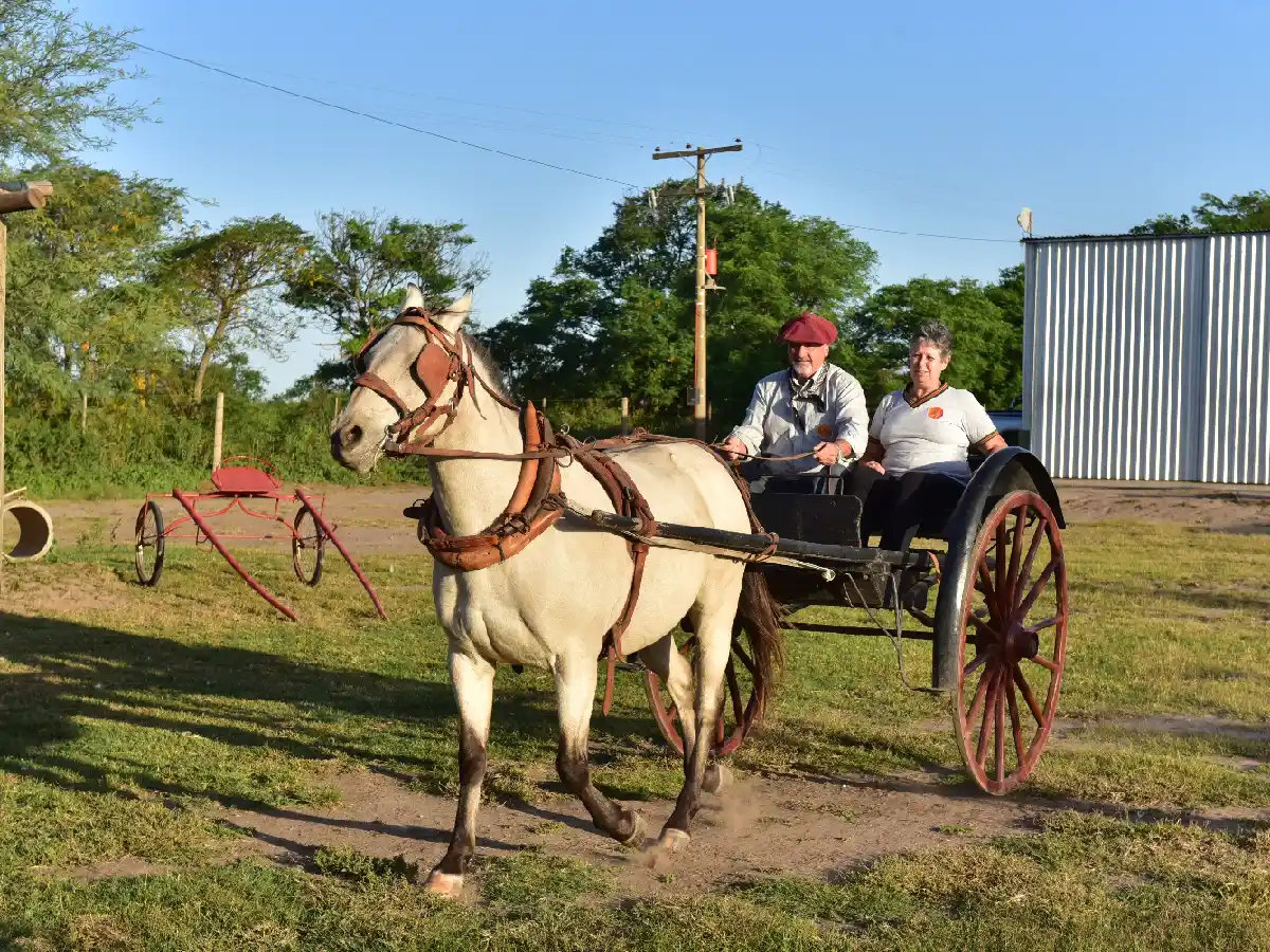 Meriendas de campo y cabalgatas a la laguna, la propuesta turística de La Paquita                    