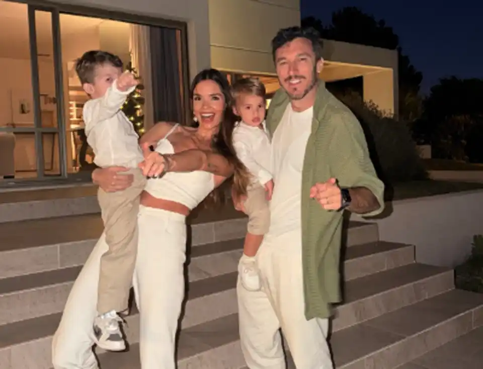 Diana Arnopoulos y Pico Mónaco celebraron la llegada del 2026 desde Tandil