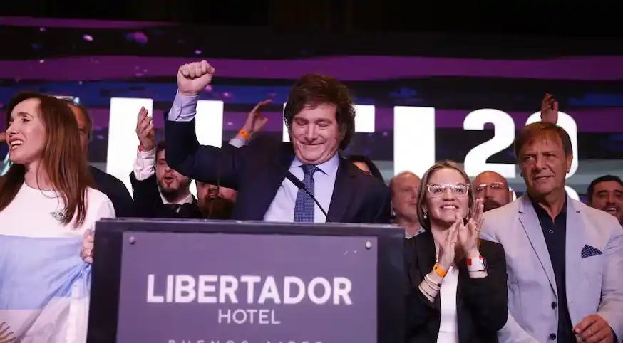 Milei convocó para el balotaje "a todos los sectores que quieran sacar al kirchnerismo"