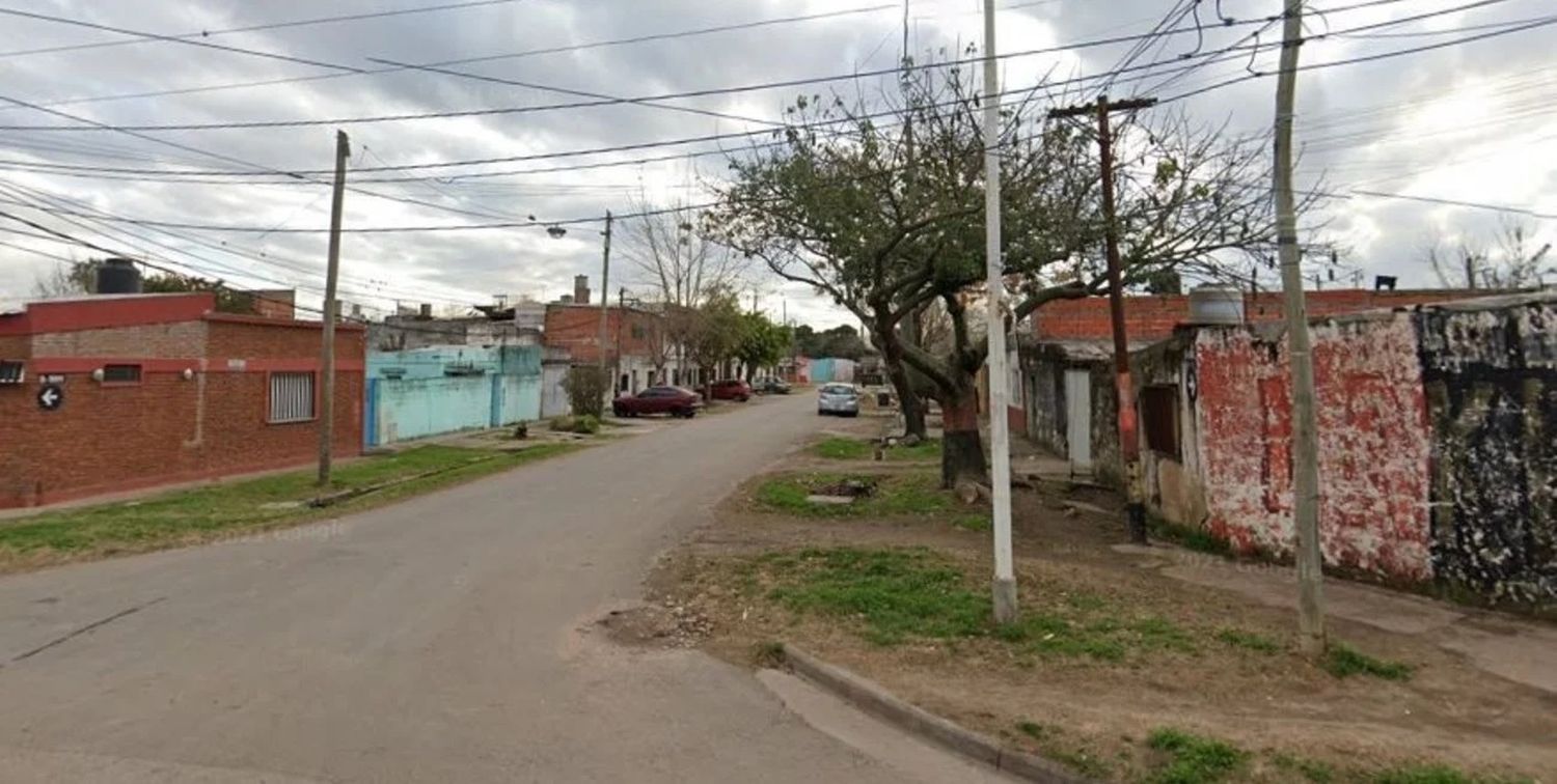 El ataque ocurrió en Necochea y Dr. Riva, en barrio Tablada.