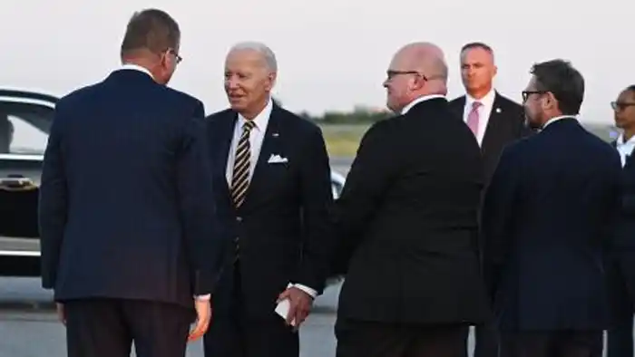 Biden llegó a Finlandia para el encuentro con dirigentes de países nórdicos