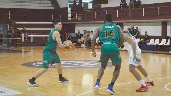 Otra vez una ajustada derrota ante uno de los punteros