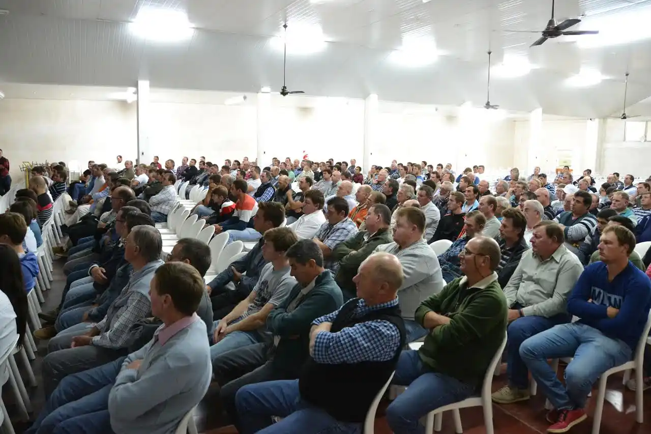 Constructores y afines fueron agasajados en su día