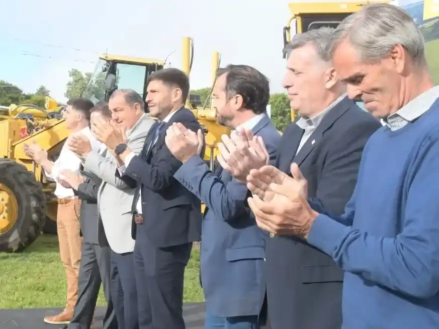 "Nosotros, en Santa Fe, podemos mostrar que actuamos de manera distinta", planteó Pullaro. Créditos: Guillermo Di Salvatore.