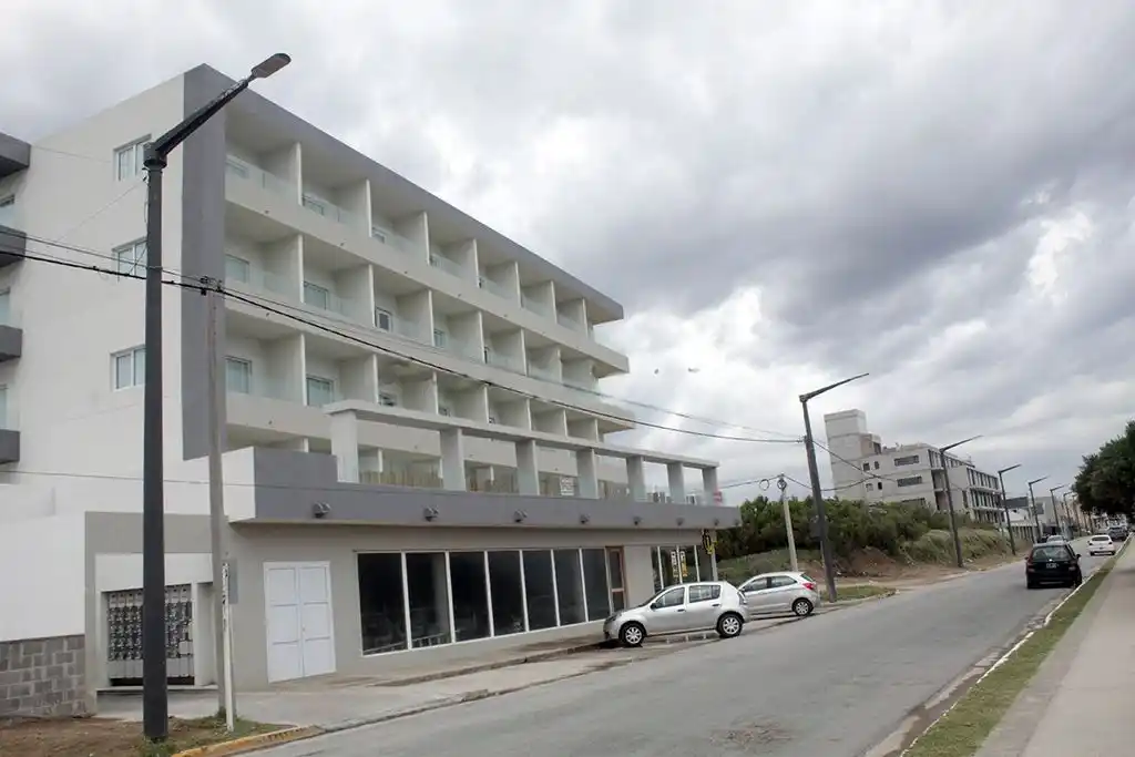 Varios edificios. El secretario Seccional de la Uocra nombró varios desarrollos de este tipo que hoy se están haciendo en Necochea y Quequén.