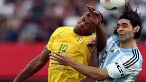 Ronaldo: “Ayala fue el jugador que más me pegó en mi carrera”