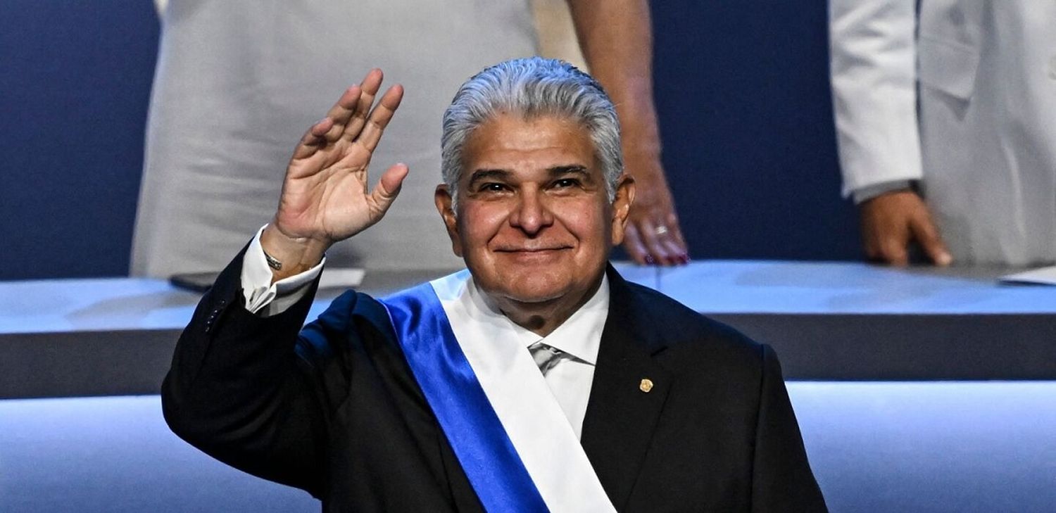 El Presidente de Panamá defendió la neutralidad del Canal