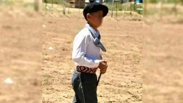 Un chico de 14 años murió aplastado por un caballo en una jineteada