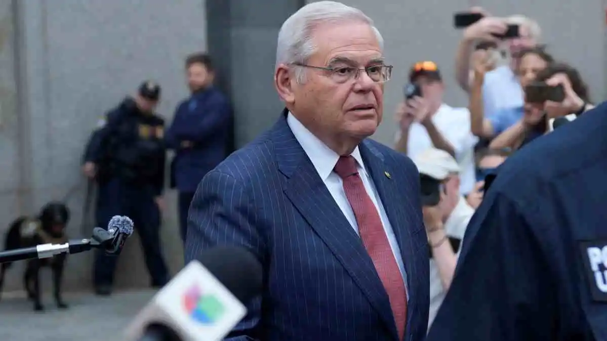 Senador Bob Menéndez dejará su escaño el 20 de agosto tras condena por corrupción