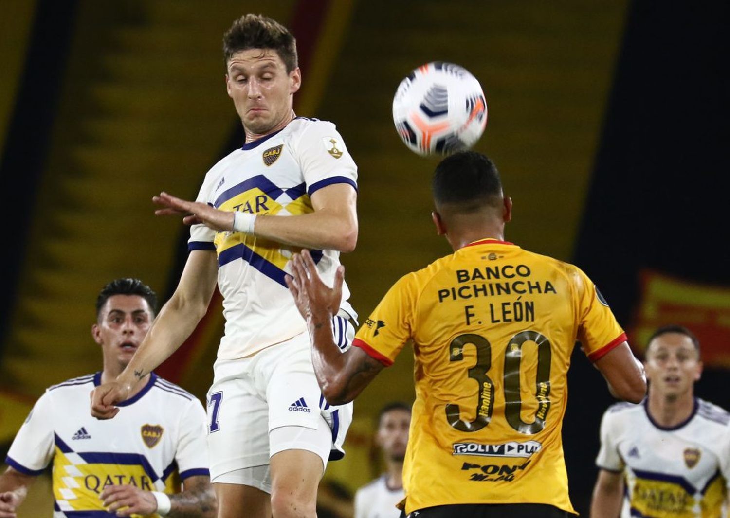 Con suplentes, Boca cierra la fase en Paraná