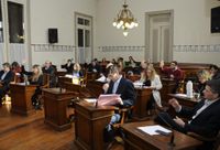 Con el Presupuesto, el Ejecutivo elevó un proyecto  que busca modificar el Fondo de Ayuda 