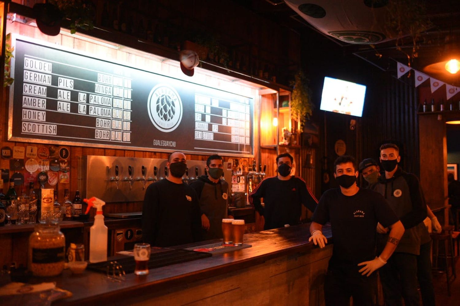 Dieron a conocer los bares y restaurantes que abrirán este fin de semana