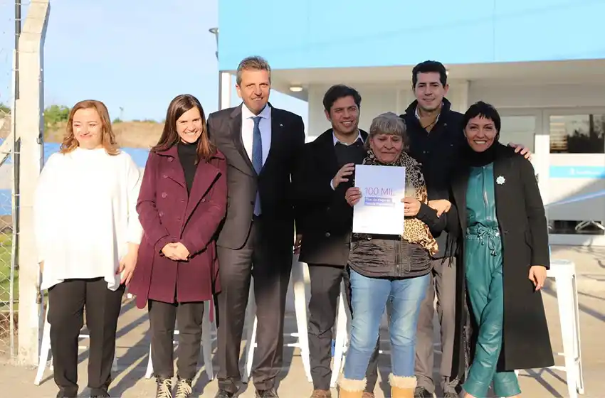 Massa, Kicillof y Raverta entregaron la jubilación 100 mil del plan de pago de deuda previsional