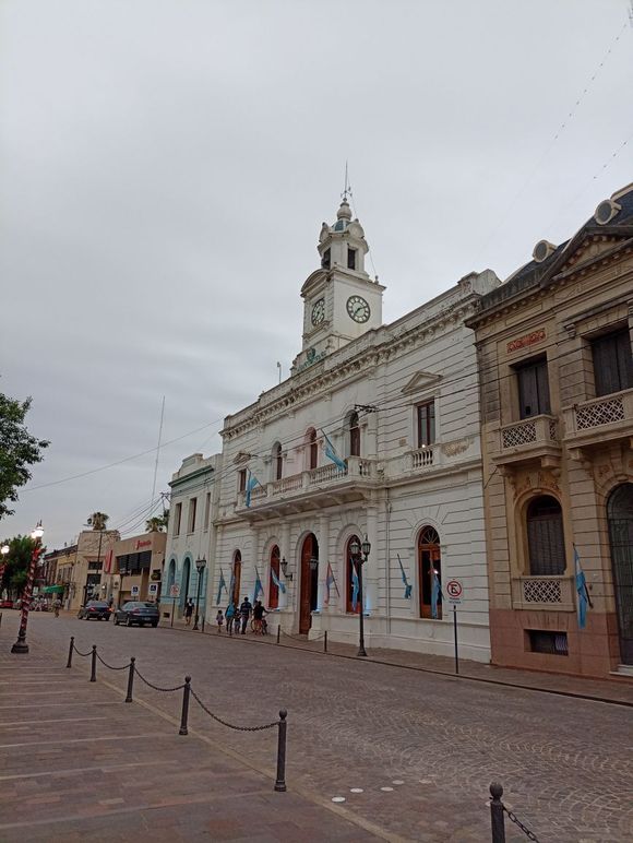Fuertes desmintió acusaciones virales y reafirmó el sistema de ingreso transparente al municipio