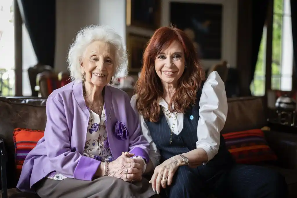 Estela visitó a la ex presidenta en San José 1111