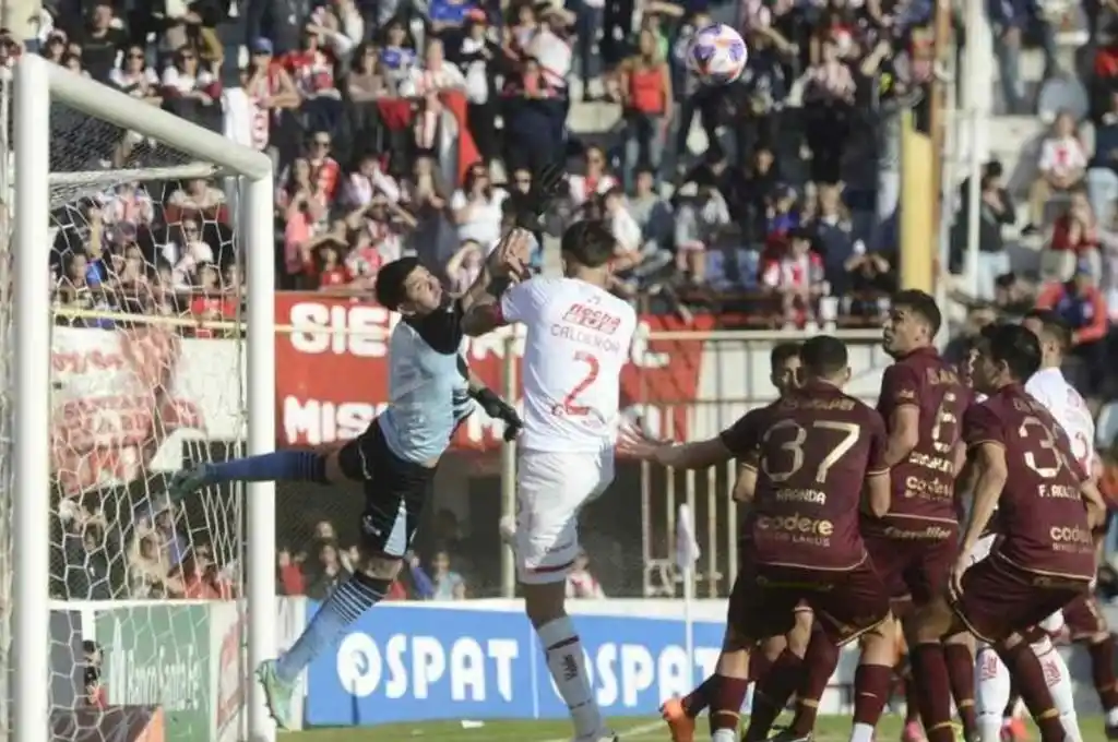 Unión empató con Lanús y sumó otro punto