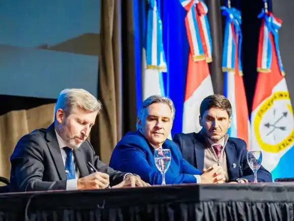 Los gobernadores de la Región Centro lanzaron una agenda común para la educación