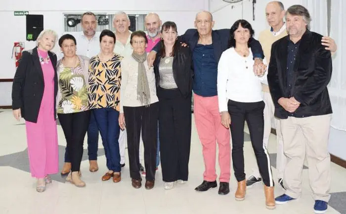 En el Día de la Madre: Una mamá con sus 11 hijos