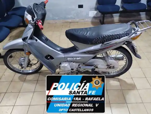 Seis menores y una moto robada: dijeron que era de una de sus madres, pero tenía pedido de secuestro