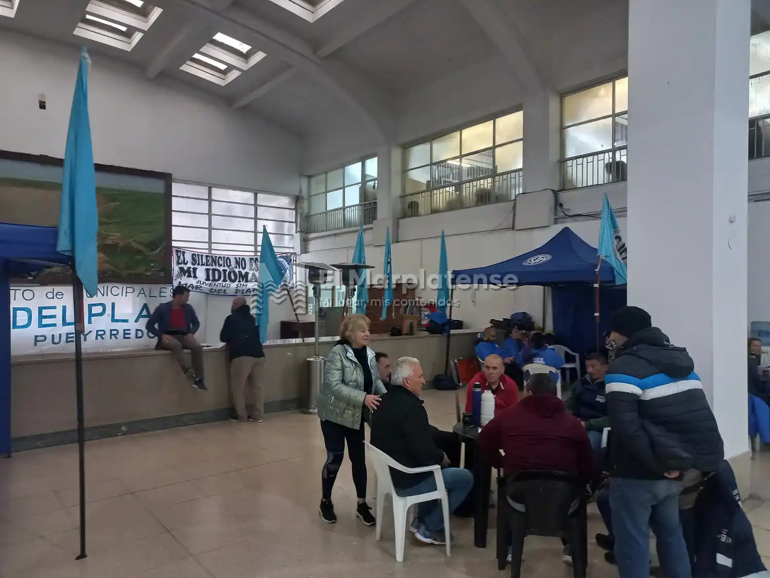 El Sindicato de Trabajadores lleva dos semanas de vigilia y no descarta recrudecer las medidas.