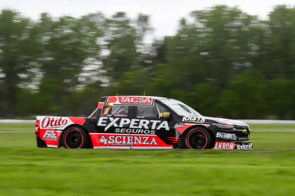 Agustín Canapino ganó en La Plata y lidera la Copa de Oro