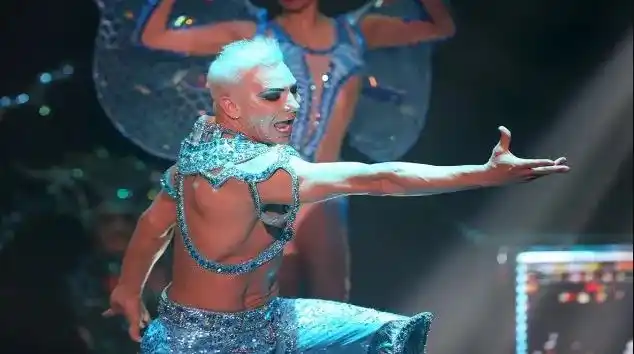 El hijo de Bolsonaro lo tildó de "decadente" y Flavio Mendoza estalló