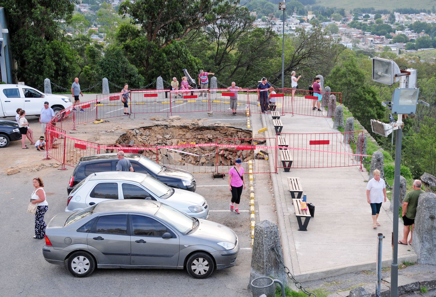 La intervención se realizó sobre el estacionamiento, en inmediaciones al Castillo Morisco.