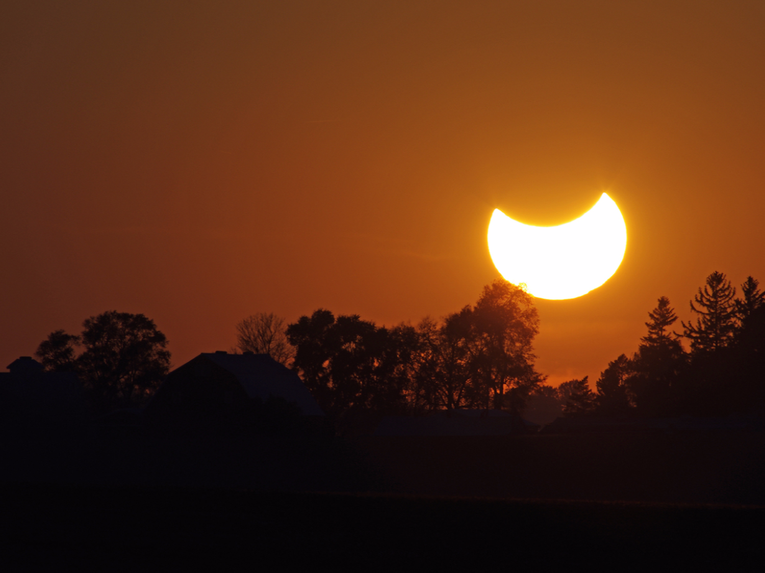 Eclipse solar, un gran programa para este domingo en el Centro Cívico  