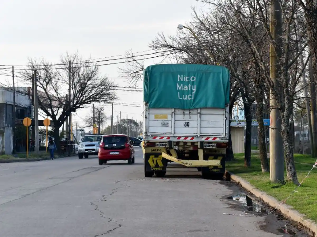  Circulación y estacionamiento de camiones