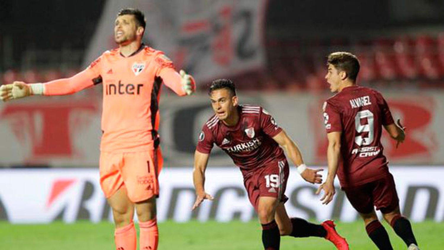 River visita a Binacional de Perú: una victoria lo acerca a octavos