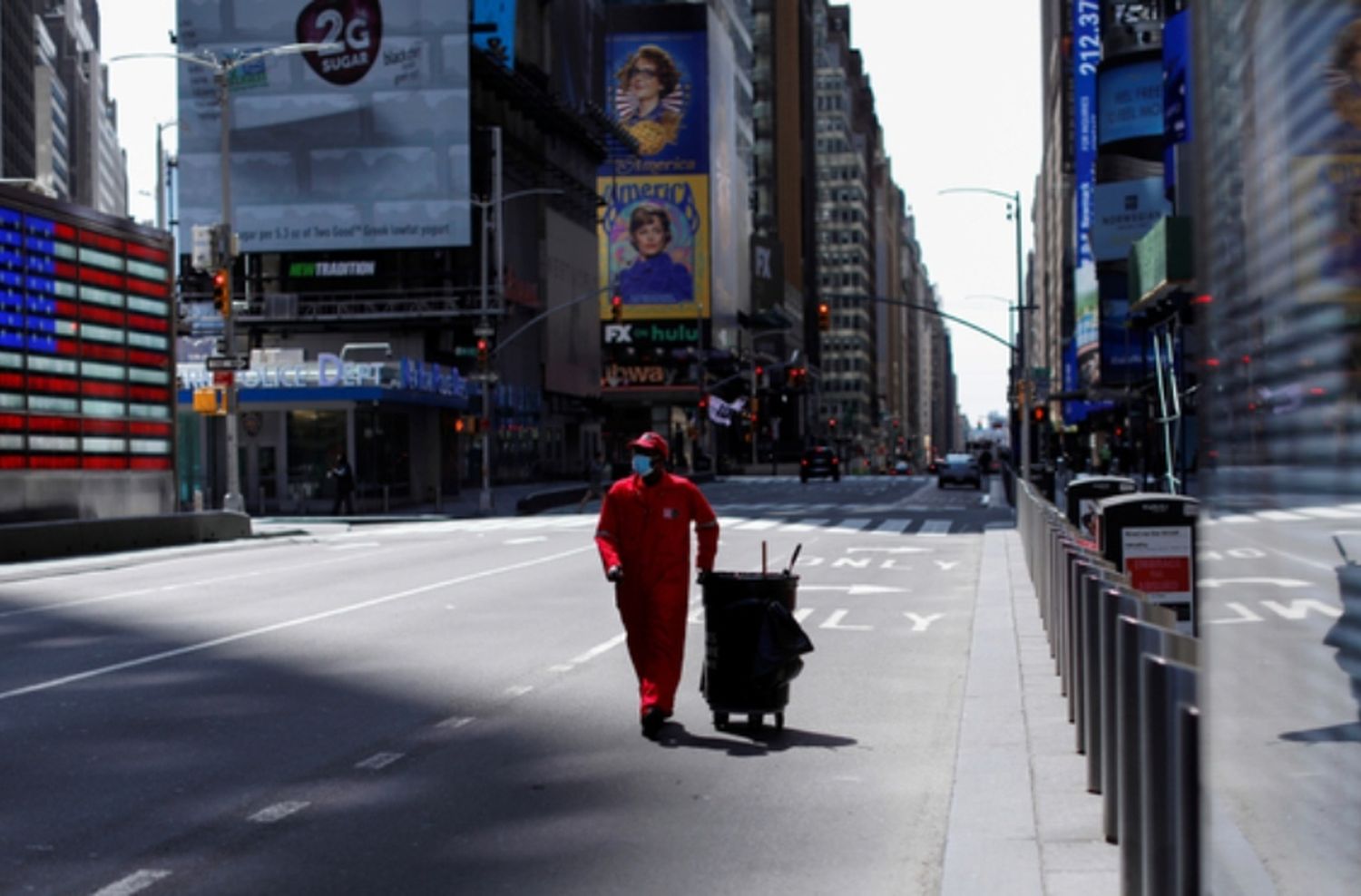 Nueva York apunta a salir de la cuarentena en junio tras la baja de contagios