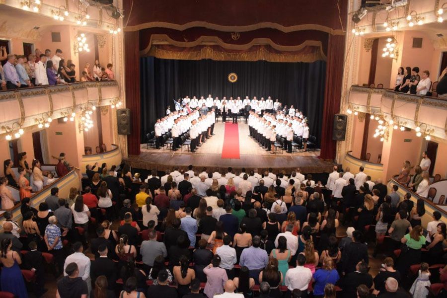 Egresaron 55 nuevos oficiales de la Policía de Entre Ríos